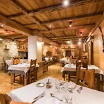 Le Petit Dru Hotel