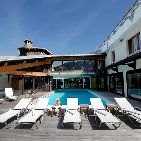 Hotel Le Petit Dru 4*
