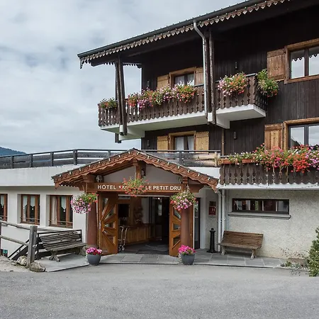 Le Petit Dru 4*