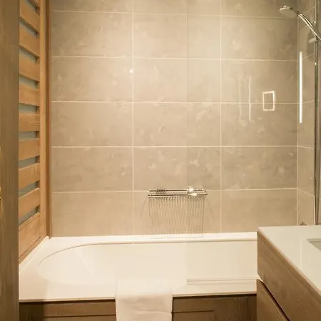 Le Petit Dru Morzine