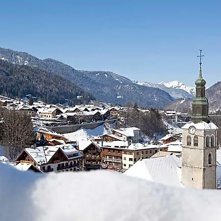 Le Petit Dru Szálloda 4*