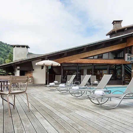 Hotel Le Petit Dru 4*